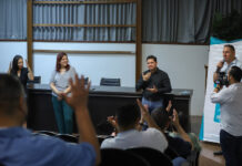 Reciben servidores públicos reconocimientos por curso de Lengua de Señas Mexicana