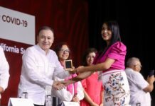 Reconoce gobernador Alfonso Durazo a maestras y maestros por sus enseñanzas durante la pandemia