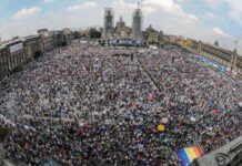 LÓPEZ OBRADOR MARCHA DEL ANGEL AL ZOCALO POR 4 AÑOS DE GOBIERNO