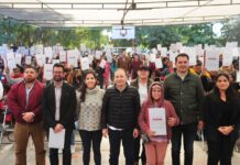 Entrega gobernador Alfonso Durazo 590 escrituras en el Poblado Miguel Alemán