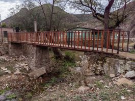 Rehabilitación del puente peatonal en Yécora
