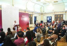 Gobernador Alfonso Durazo anuncia 190 millones de pesos en becas para 20 mil estudiantes universitarios