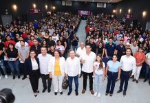 Beneficia gobernador Alfonso Durazo a más de dos mil estudiantes con becas en Caborca y Moctezuma