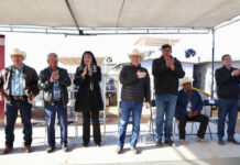 Entrega gobernador Durazo equipo pesquero en beneficio de 600 familias de Bahía de Lobos