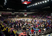 Entrega gobernador Alfonso Durazo más de cuatro mil becas a estudiantes universitarios