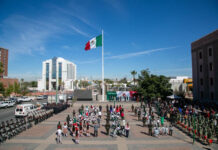 Participa Gobierno de Sonora en conmemoración nacional del Día de la Bandera