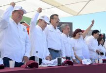 Preside Gobernador Desfile por el Día del Trabajo