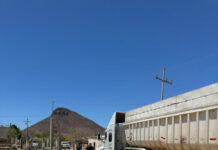 Entregan alimento a ganaderos de Álamos y comunidad guarijías