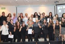 RECIBE PERSONAL DE ISSSTESON CURSO DE LENGUA DE SEÑAS PARA MEJOR ATENCIÓN A DERECHOHABIENTES DE LA COMUNIDAD SORDA