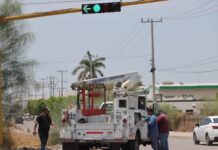REPARA SSPM SEMÁFORO DE LA CALZADA FRANCISCO VILLANUEVA Y BOULEVARD LAS TORRES