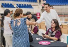 Supervisa SEC entrega de uniformes y zapatos escolares gratuitos