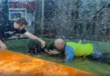 Hombre se convierte en un héroe y rescata a joven que fue atacada por un cocodrilo en un zoológico.