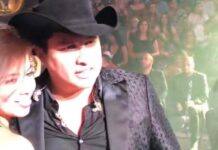 JULIÓN ÁLVAREZ ENFRENTA MOMENTO BOCHORNOSO CON UNA FAN