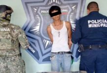 APREHENDE SSPM A DOS POR PORTACIÓN DE ARMA PROHIBIDA Y ROBO A COMERCIO