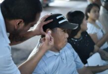 BENEFICIA DIF CAJEME A 74 PERSONAS CON AUXILIARES AUDITIVOS