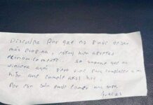 Hombre pide disculpas a su mesero por no poder dejar más propina con una emotiva nota.