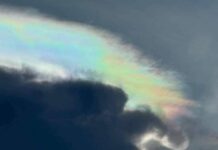 Nubes iridiscentes sorprendieron ayer por la tarde a personas en Playa del Carmen, Quintana Roo. Conoce por qué se forman este tipo de nubes:
