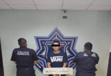 POLICÍA MUNICIPAL DETIENE A DOS POR ROBO A COMERCIO Y PORTACIÓN DE ARMA PROHIBIDA