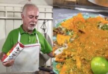 En Ciudad Neza se han vuelto virales los Doritos con suadero