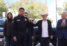 ACOMPAÑA JAVIER LAMARQUE A GOBERNADOR ALFONSO DURAZO A ENTREGA DE PATRULLAS Y EQUIPAMIENTO PARA POLICÍA ESTATAL