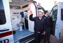Gobernador Durazo entrega 12 ambulancias y fortalece atención de salud en Sonora
