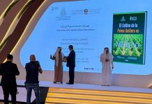 Reconocen en Emiratos Árabes Unidos a Gobierno de Sonora y a la UES con libro sobre palma datilera