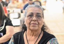 *Hermosillenses agradecen a Gobernador Durazo por entrega de escrituras de sus viviendas*