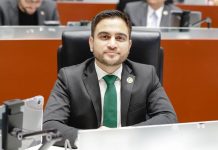 Diputado René García impulsa servicios de salud psicológica para menores sonorenses