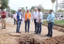 SUPERVISA JAVIER LAMARQUE TRABAJOS DE DESAZOLVE Y REPOSICIÓN DE BROCALES EN LA COLONIA LIBERTAD*