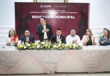 *RECONOCEN AYUNTAMIENTO Y SEC A MAESTRAS Y MAESTROS EN SU DÍA