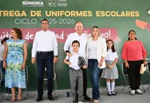 Gobernador Durazo garantiza entrega de uniformes gratuitos a todos los estudiantes antes de iniciar próximo ciclo