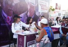 Gobernador Durazo cumple a familias de la colonia Arcoiris con feria de servicios gratuitos «Sonora Atiende