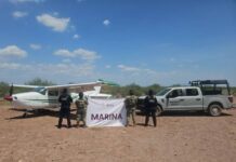 La Secretaría de Marina-Armada de México llevó a cabo el aseguramiento de una avioneta tipo CESSNA en el municipio de Cajeme Sonora.