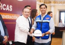 *Gobernador Durazo y empresariado coordinan esfuerzos para profesionalizar a jóvenes en la industria con entrega de becas*