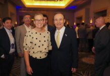 Lidera Gobernador Durazo en transición energética; presenta ante empresarios de Arizona modelo del Plan Sonora