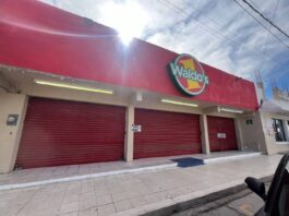 SE ENCUENTRAN CLAUSURANDO DIVERSAS TIENDAS WALDOS DE SONORA.