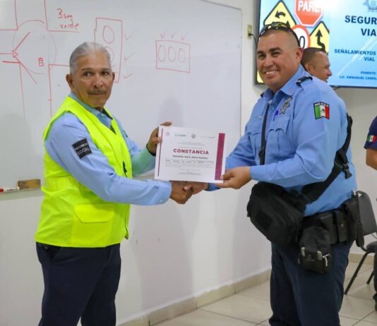 *CAPACITAN A ELEMENTOS DE TRÁNSITO Y POLICÍA PREVENTIVA SOBRE CONTROL VIAL Y APLICACIÓN DEL ARTÍCULO 195 DE LA LEY DE TRÁNSITO*